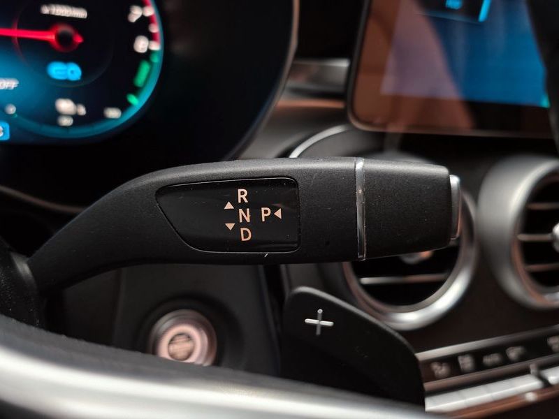 2021 Mercedes-Benz C-Class GLC300e 4MATIC Coupe photo 9