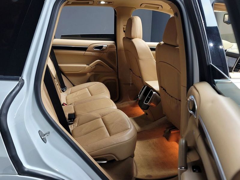 2012 Porsche Cayenne 3.0 S Hybrid 958 photo 12