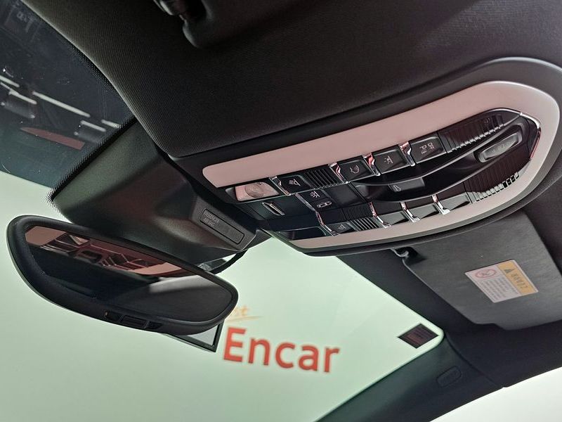 2018 Porsche Macan 3.0 GTS 95B photo 17