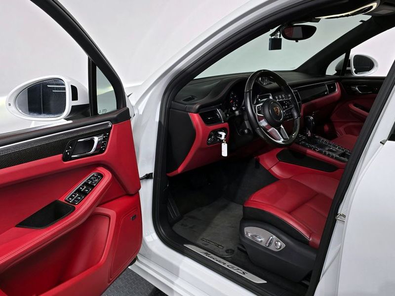 2017 Porsche Macan 3.0 GTS 95B photo 10