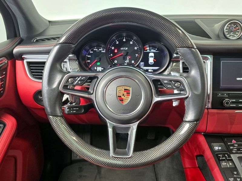2017 Porsche Macan 3.0 GTS 95B photo 12