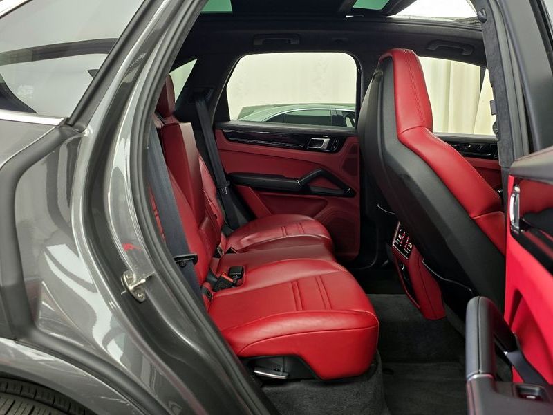 2020 Porsche Cayenne 3.0 photo 26