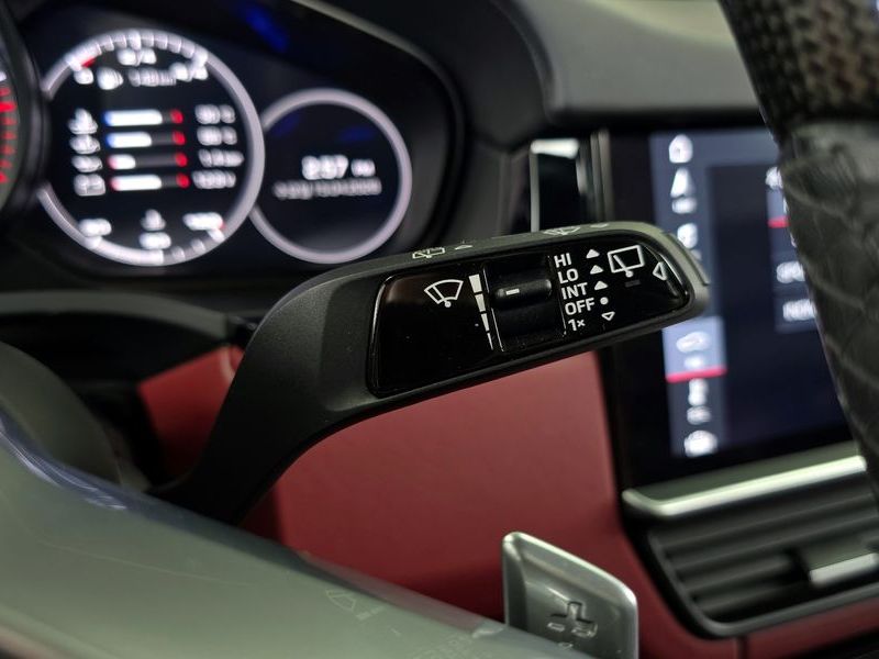 2020 Porsche Cayenne 3.0 photo 30