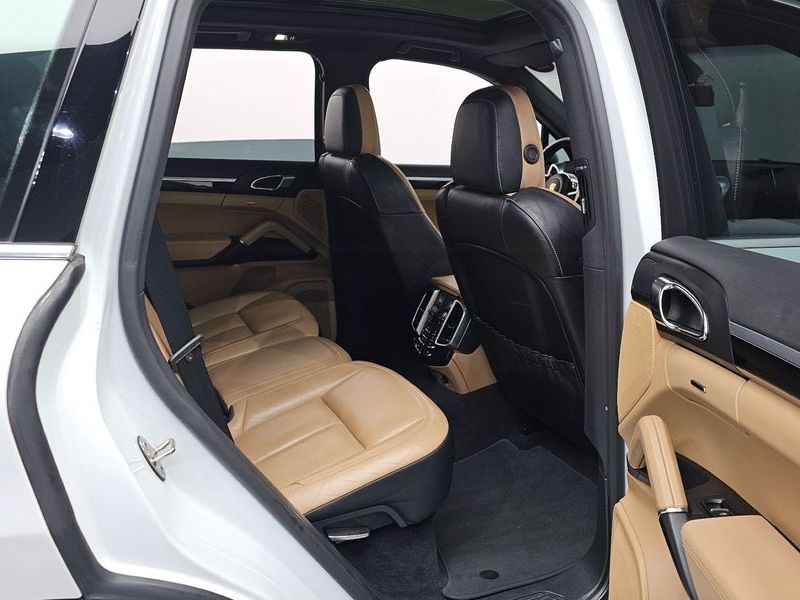 2016 Porsche Cayenne 3.0 Diesel 958 photo 12