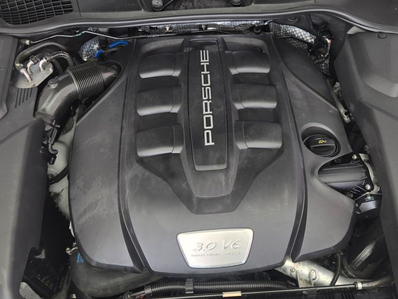 2014 Porsche Cayenne 3.0 Diesel Platium Edition 958 photo 10