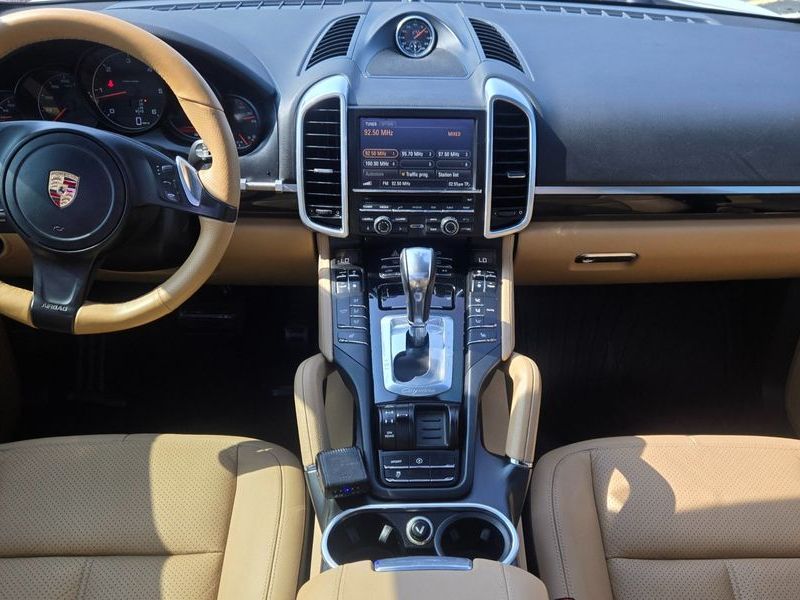 2014 Porsche Cayenne 3.0 Diesel Platium Edition 958 photo 13