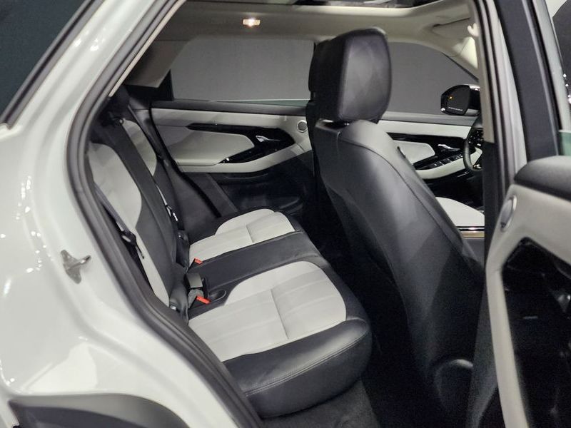 2024 Land Rover Range Rover Evoque P250 Dynamic SE photo 12