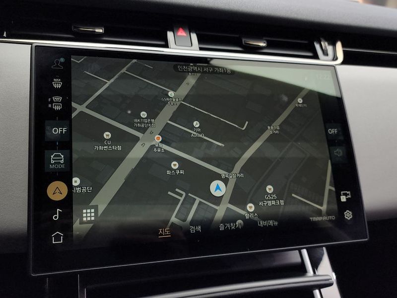 2024 Land Rover Range Rover Evoque P250 Dynamic SE photo 15