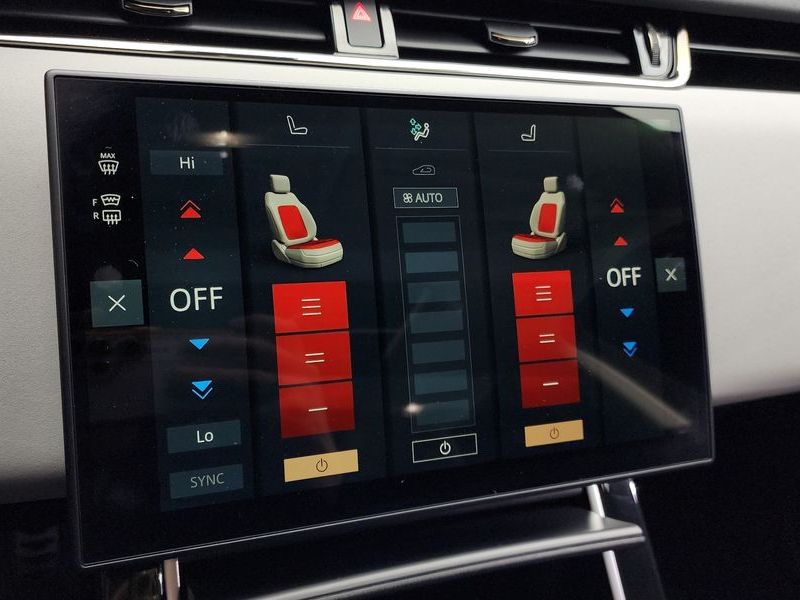 2024 Land Rover Range Rover Evoque P250 Dynamic SE photo 17