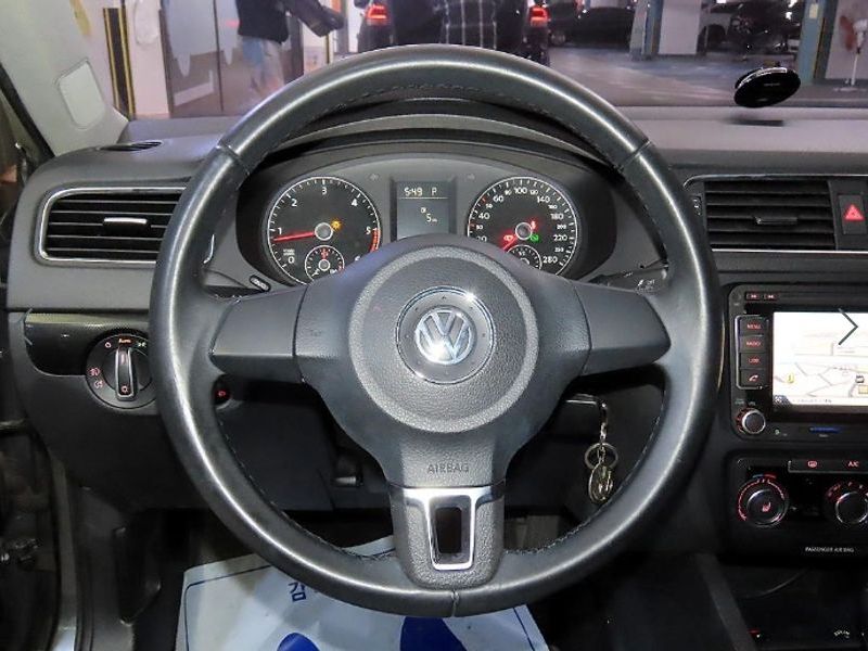 2013 Volkswagen Jetta 1.6 TDI Blue Motion 6th photo 8