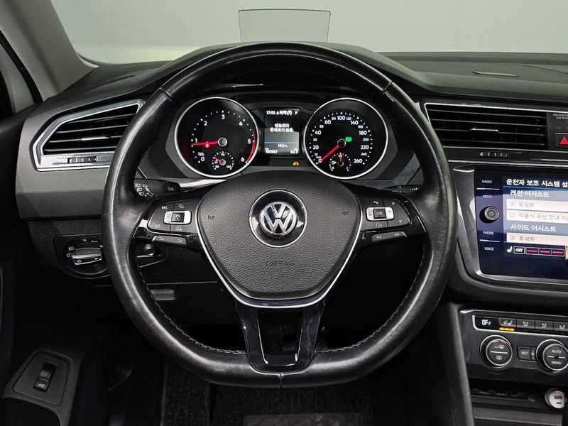2018 Volkswagen Tiguan 2.0 TDI Prestige photo 13