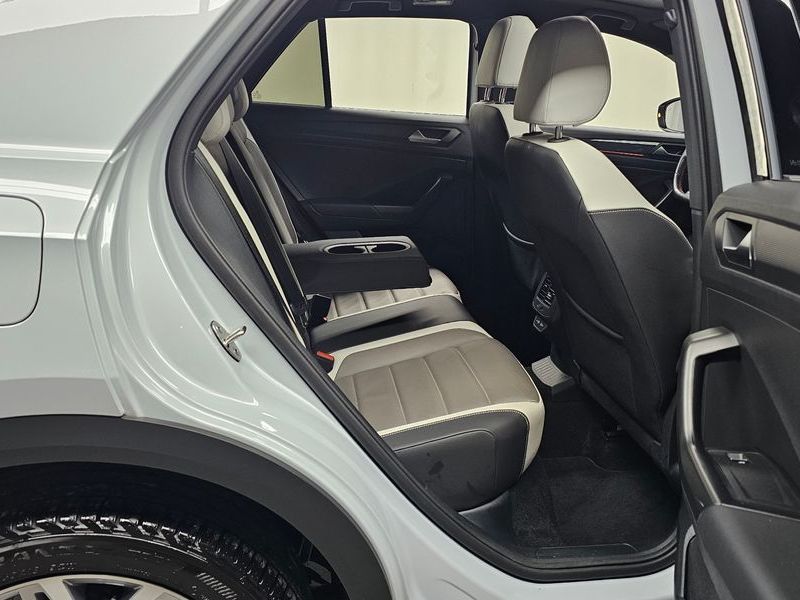 2021 Volkswagen 티록 2.0 TDI Prestige photo 12