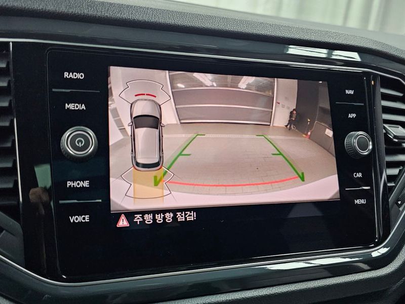 2021 Volkswagen 티록 2.0 TDI Prestige photo 15