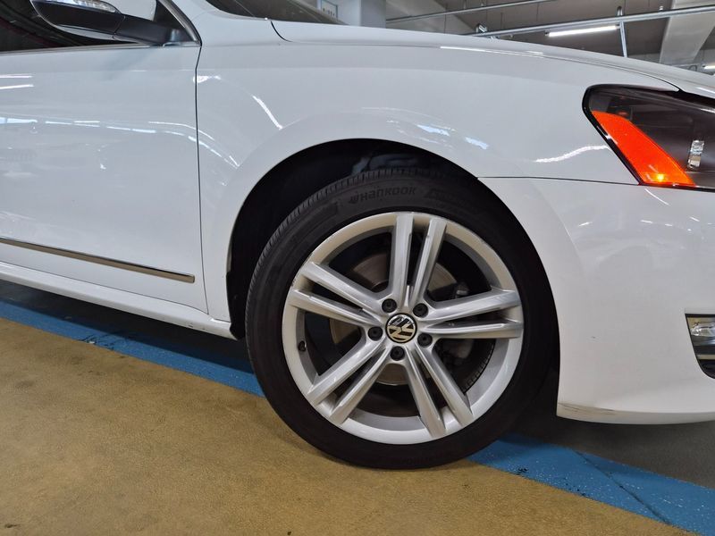 2015 Volkswagen Passat 2.0 TDI B7 photo 8