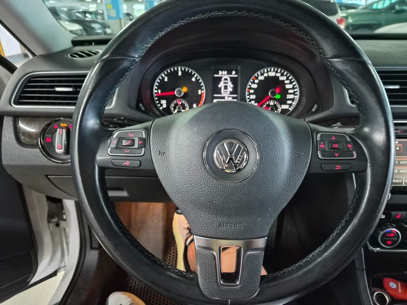 2015 Volkswagen Passat 2.0 TDI B7 photo 11