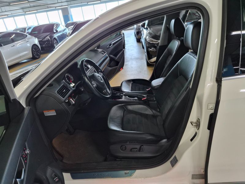 2015 Volkswagen Passat 2.0 TDI B7 photo 18