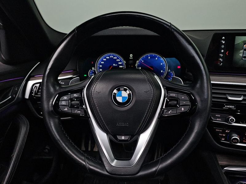2018 BMW 5 Series 520d M Sport Package Plus photo 13