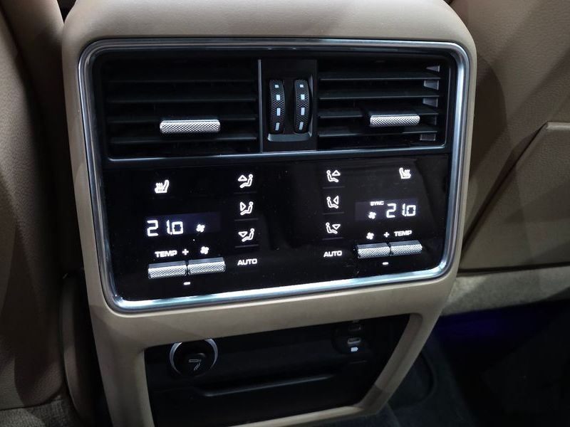 2021 Porsche Cayenne 3.0 photo 19