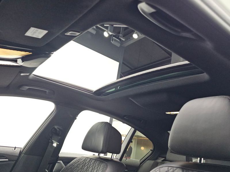 2019 BMW 5 Series 520d xDrive M Sport Package Plus photo 26