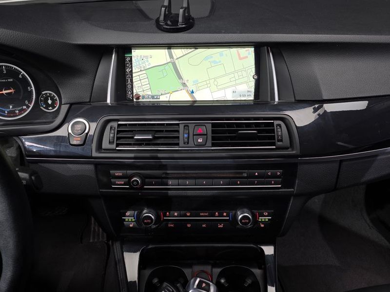 2016 BMW 5 Series 520d M Aero Dynamic photo 14