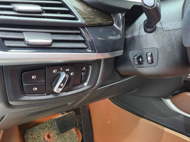 2015 BMW X6 xDrive 30d photo 15