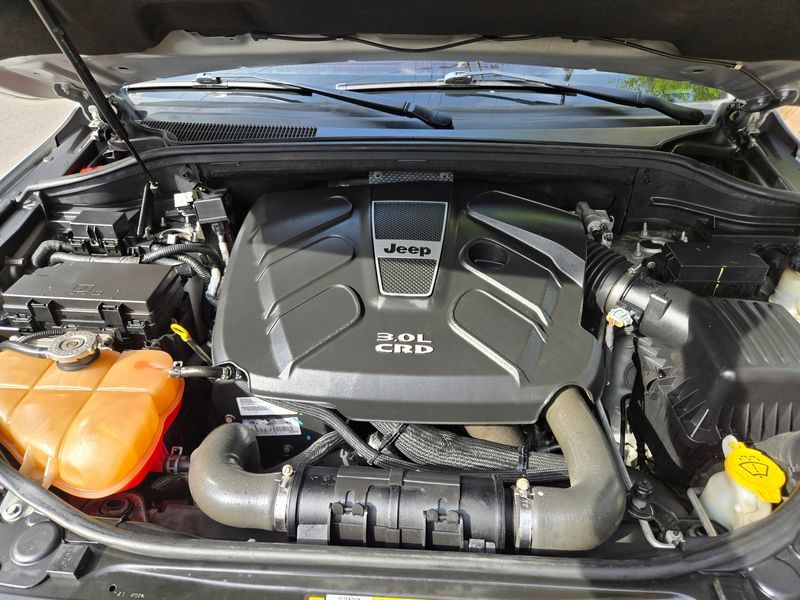 2012 Jeep Grand Cherokee 3.0 Diesel Laredo WK2 photo 9