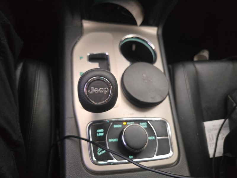 2012 Jeep Grand Cherokee 3.0 Diesel Laredo WK2 photo 16