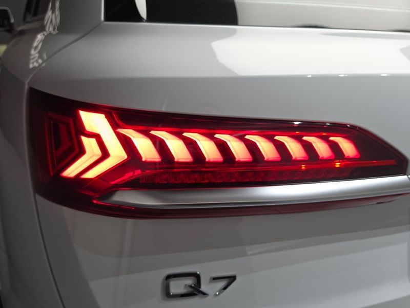 2022 Audi Q7 45 TDI Quattro photo 23