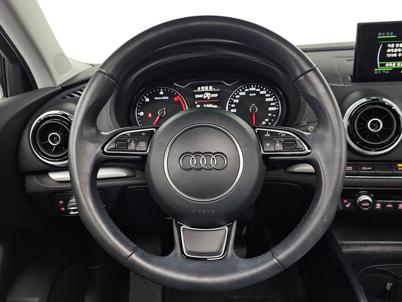 2014 Audi A3 2.0 TDI Dynamic 8V photo 13