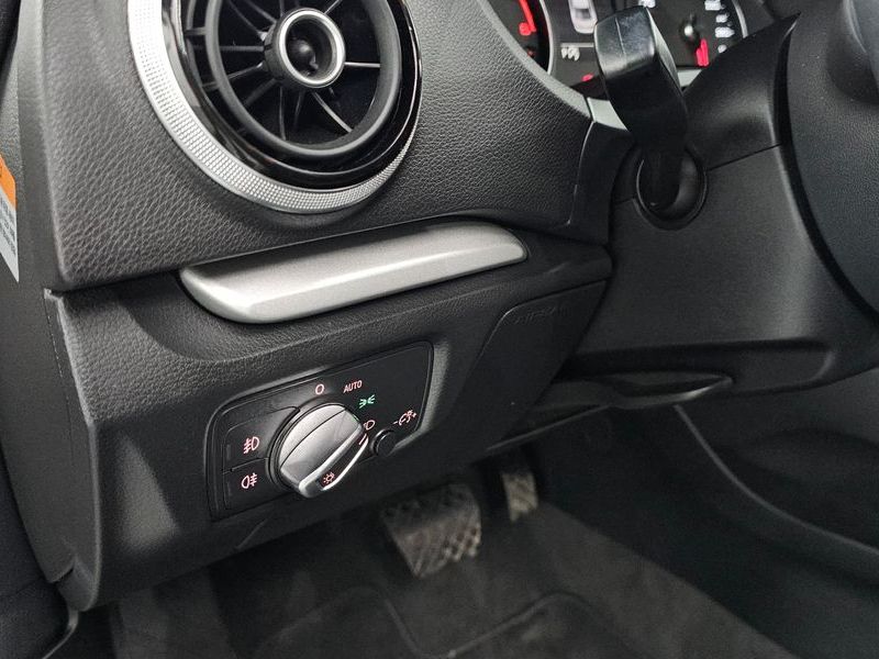 2014 Audi A3 2.0 TDI Dynamic 8V photo 16