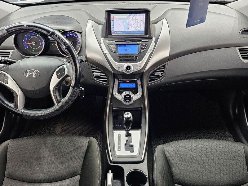 2012 Hyundai Avante M16 GDI Luxury photo 7