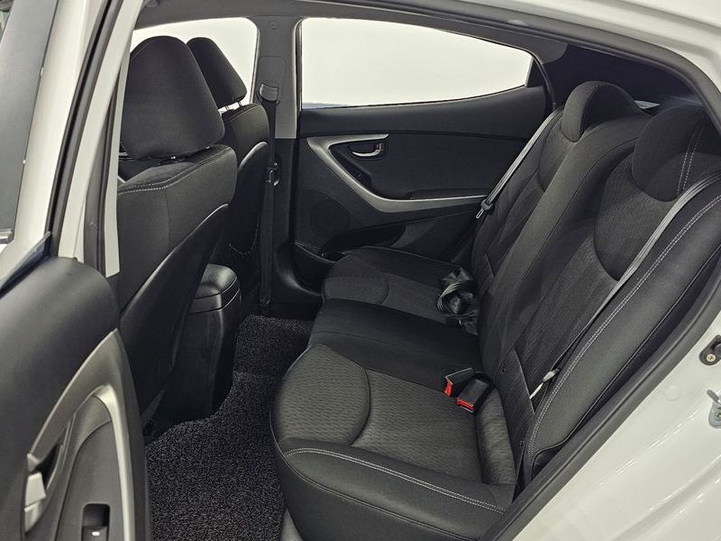 2012 Hyundai Avante M16 GDI Luxury photo 12