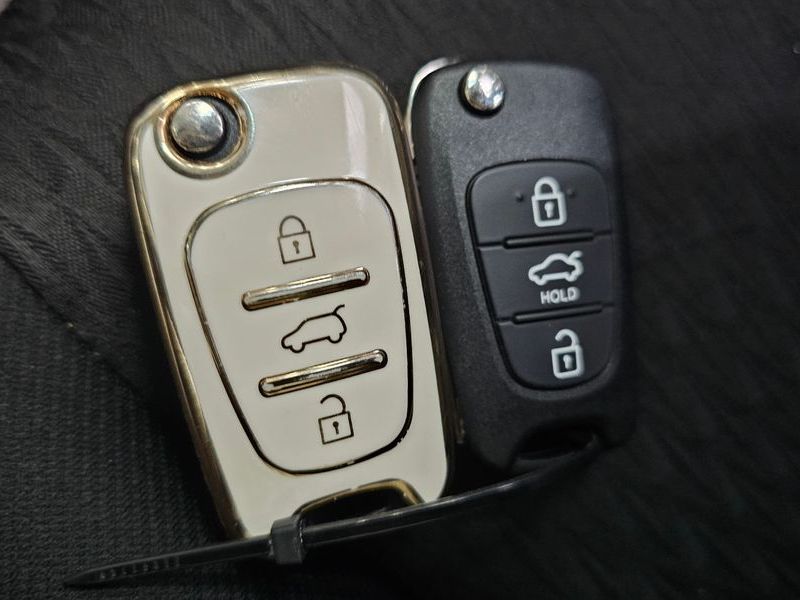 2012 Hyundai Avante M16 GDI Luxury photo 18