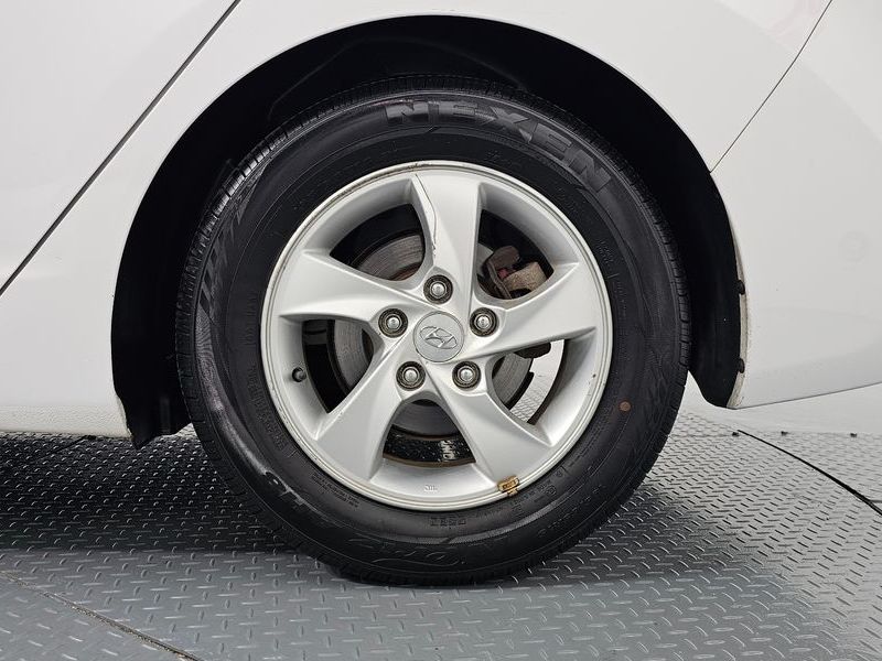 2012 Hyundai Avante M16 GDI Luxury photo 21