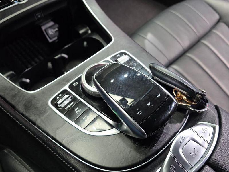 2019 Mercedes-Benz E-Class E220d Cabriolet photo 9