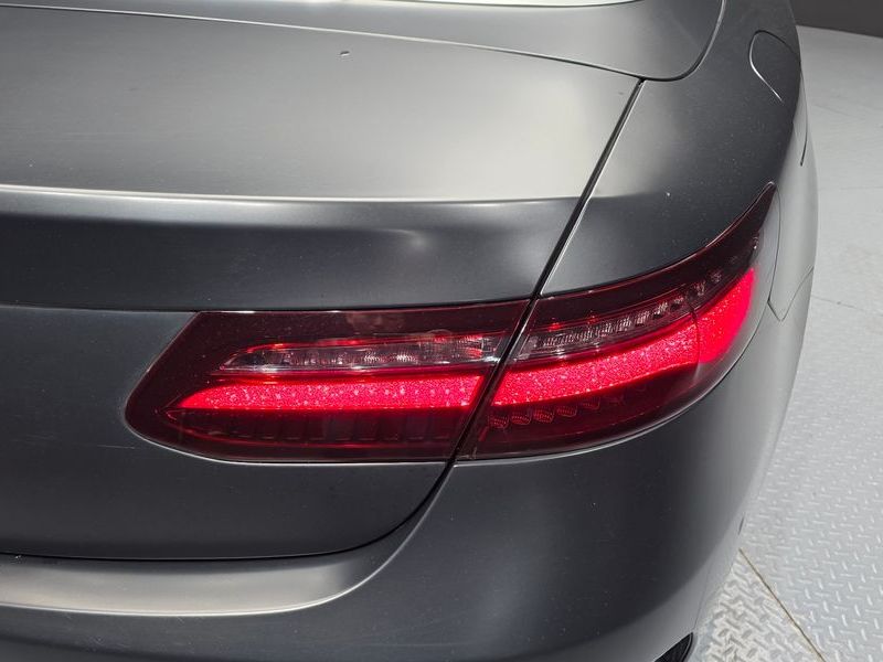 2019 Mercedes-Benz E-Class E220d Cabriolet photo 23