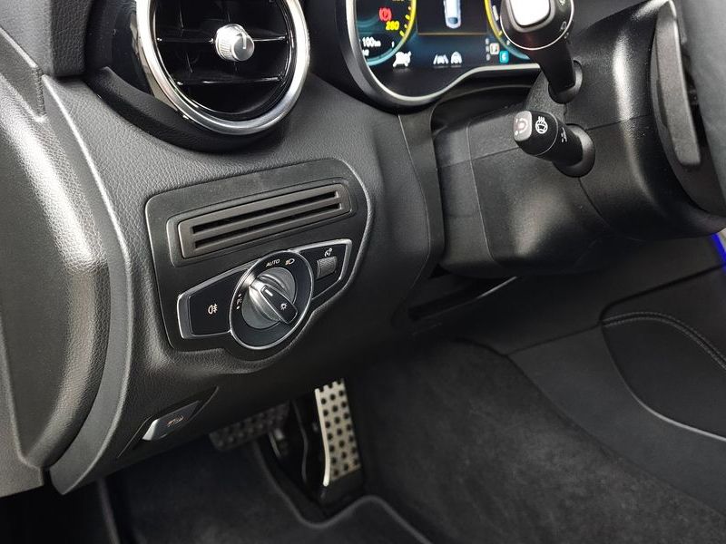 2020 Mercedes-Benz C-Class GLC300e 4MATIC Coupe photo 14