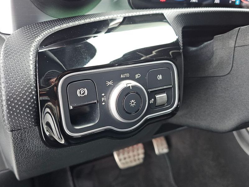 2022 Mercedes-Benz A-Class CLA250 4MATIC photo 15