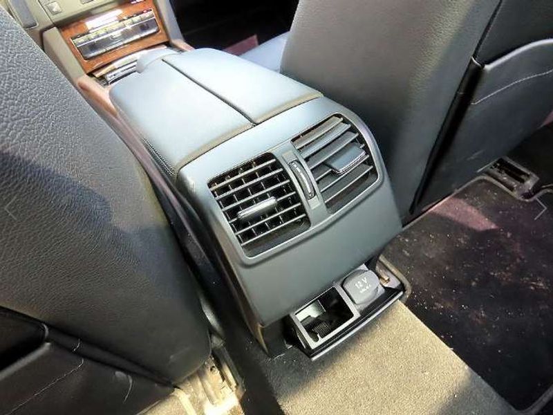 2012 Mercedes-Benz E-Class E300 Elegance photo 17