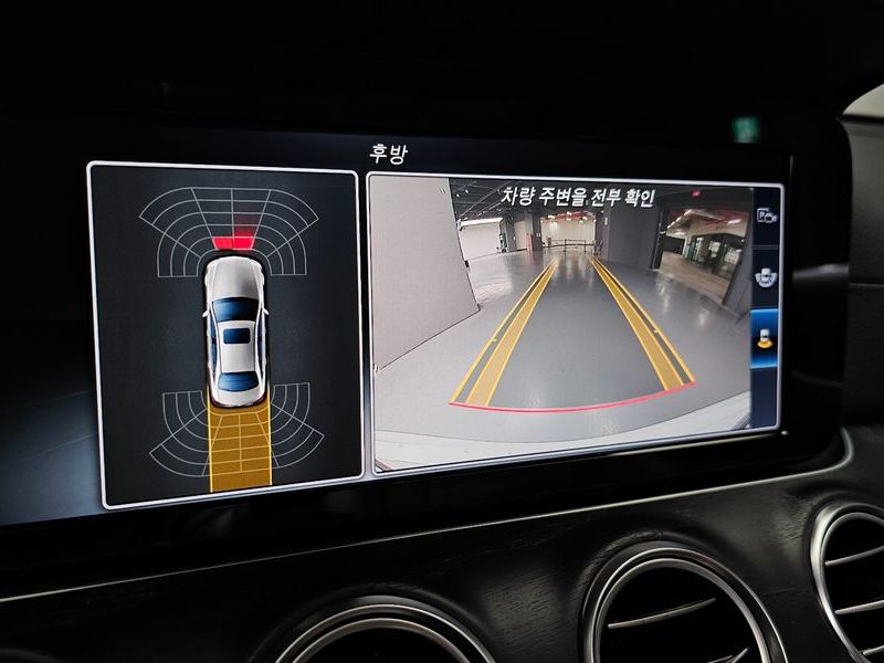 2017 Mercedes-Benz E-Class E220d Avantgarde photo 14