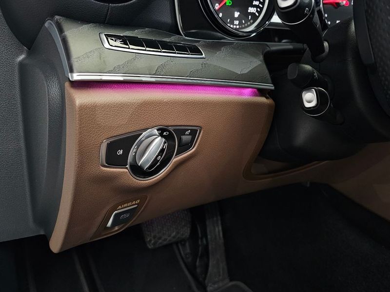 2017 Mercedes-Benz E-Class E220d Avantgarde photo 17