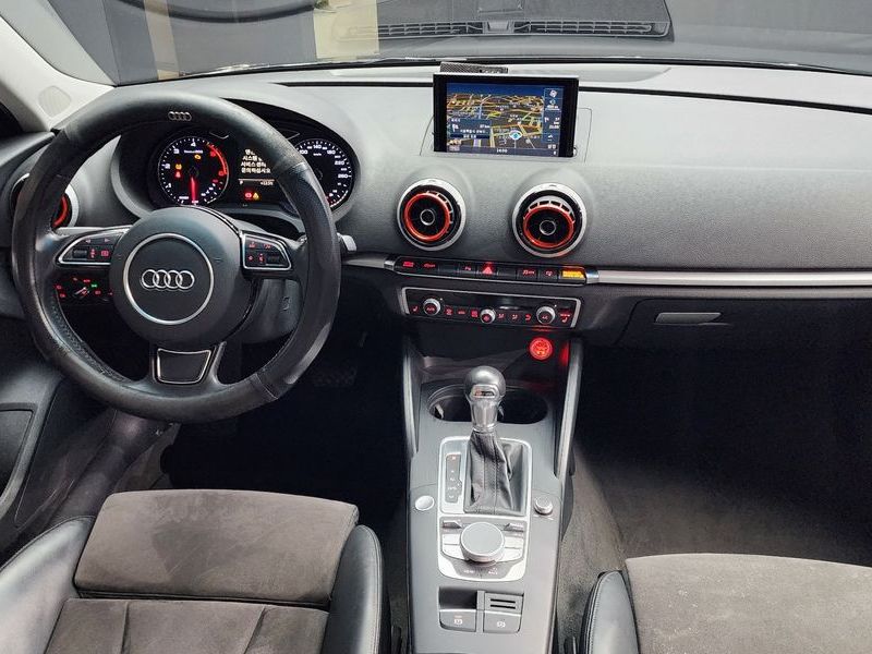 2016 Audi A3 35 TDI Dynamic Sportback 8V photo 7