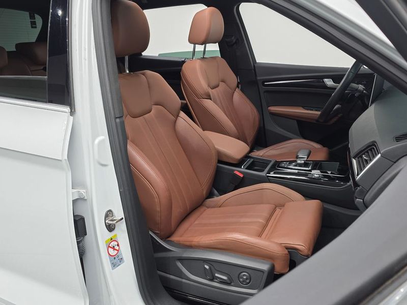 2022 Audi Q5 45 TFSI Quattro Premium photo 12