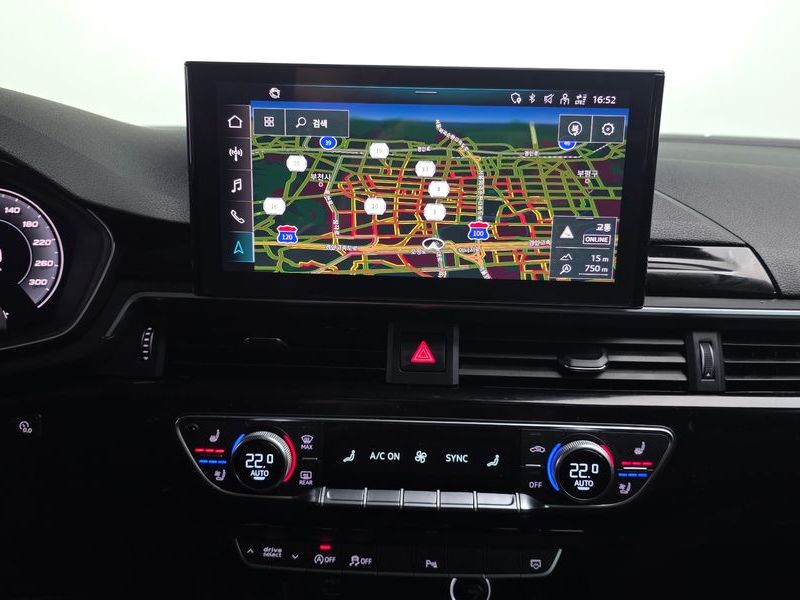 2020 Audi A4 35 TDI Premium photo 14