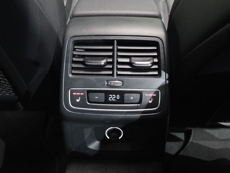 2020 Audi A4 35 TDI Premium photo 17