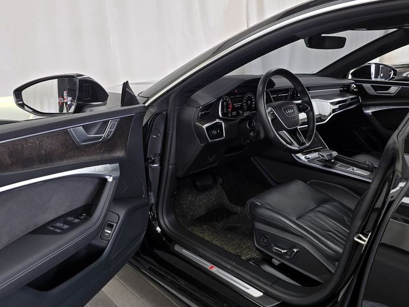 2021 Audi A7 55 TFSI Quattro Premium photo 10