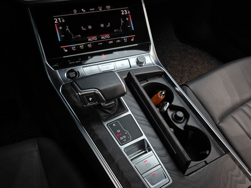 2023 Audi A6 45 TFSI Quattro Premium photo 9
