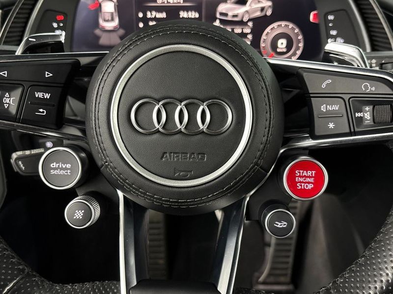 2017 Audi R8 5.2 V10 Plus Coupe photo 13