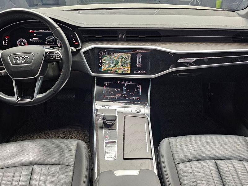 2020 Audi A6 45 TFSI Premium photo 7