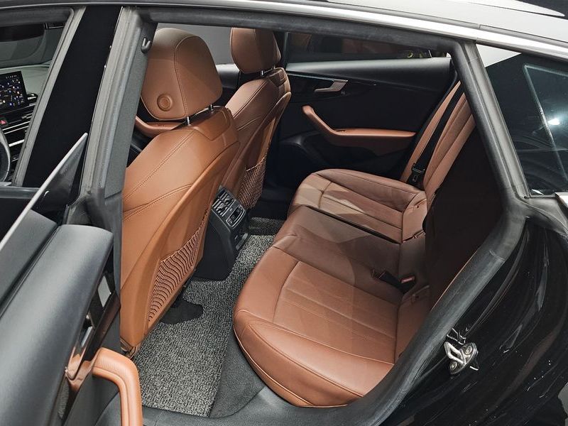 2021 Audi A5 40 TFSI Quattro Premium Sportback photo 12